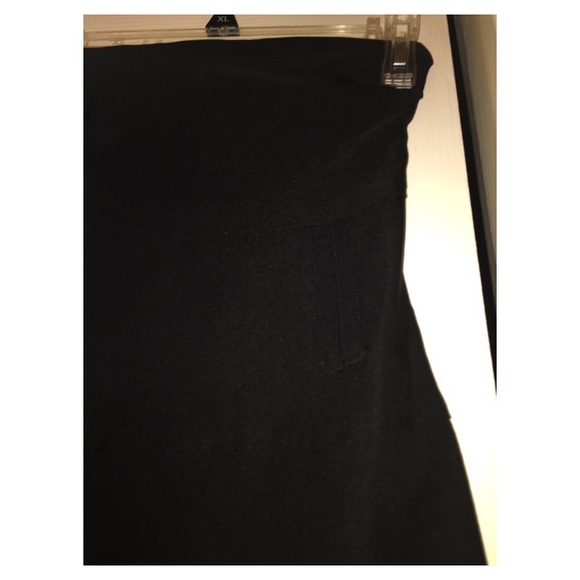 Black strapless cocktail dress - Picture 2 of 3